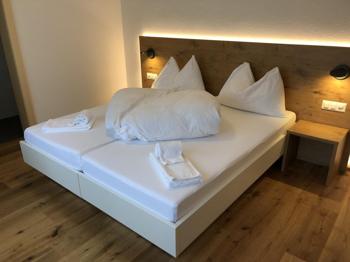 Hotel Walser Ulrichen Eksteriør billede